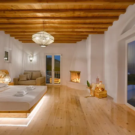 Lia Mykonos
