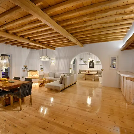 Lia Mykonos Villa *