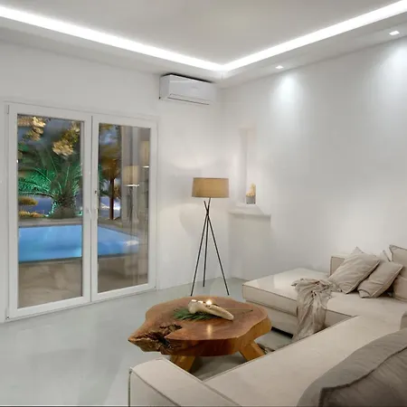 Lia Mykonos * Kalafatis