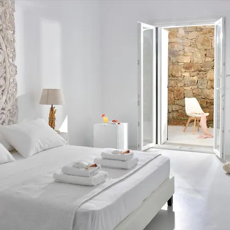Lia Mykonos * Kalafatis